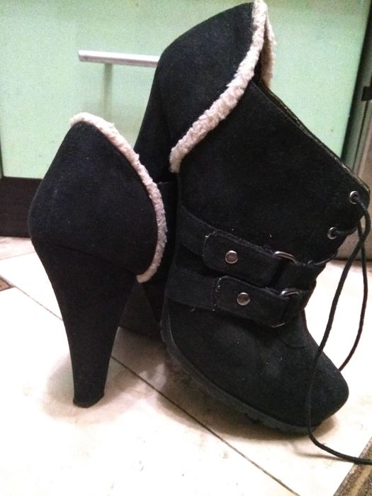 Ботинки туфли