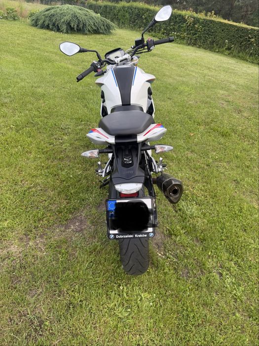 Sprzedam Bmw g310r /125 kat B  2018r malowanie HP przebieg 5700km wydech akrapovic carbon