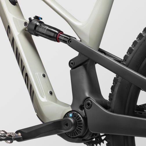 Canyon Spectral: ONfly CF 8 [ Elétrica de Carbono - 18 Kg]