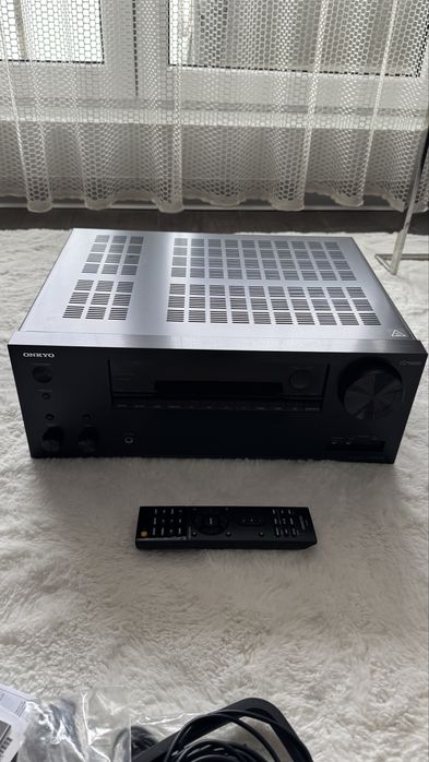 Amplituner Onkyo TX-NR676E TX NR676E jak nowy !