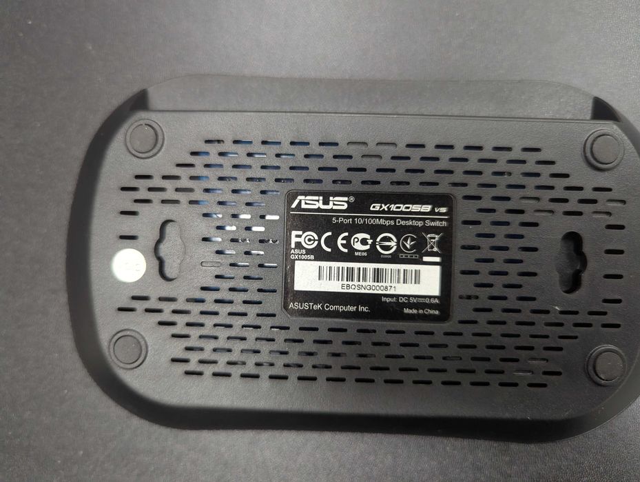 Switch ASUS GX1005B V5, 5 portas RJ45 10/100 Mbps