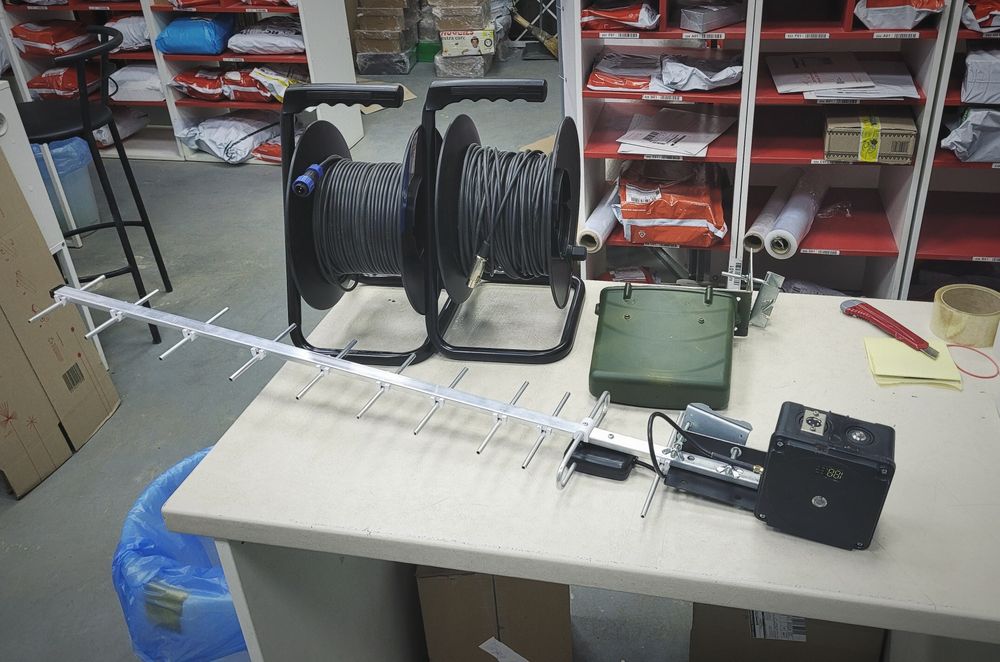 Наземна станція, зв'язок, відео та телеметрія, ретранслятор FPV дрона ...