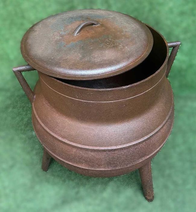 Panela de 60 Litros antiga e rara, pote de ferro fundido com três pernas, antiguidade