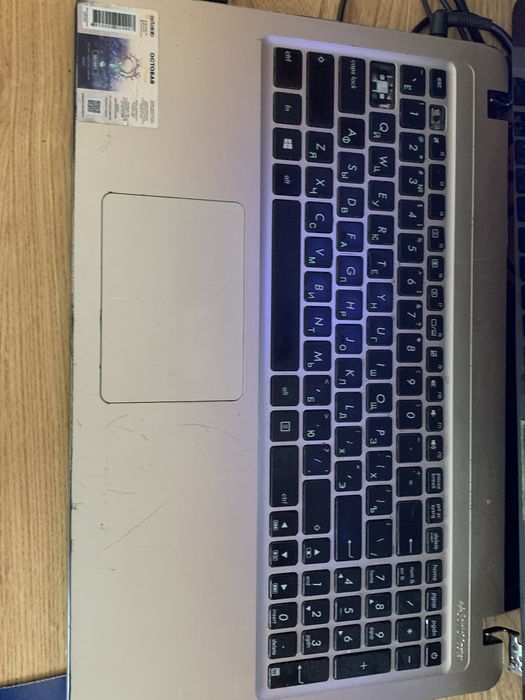 Ноутбук без дисплея Asus