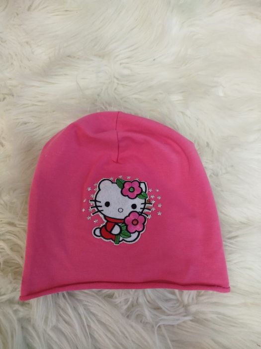 Ciemno szara czapka hello kitty