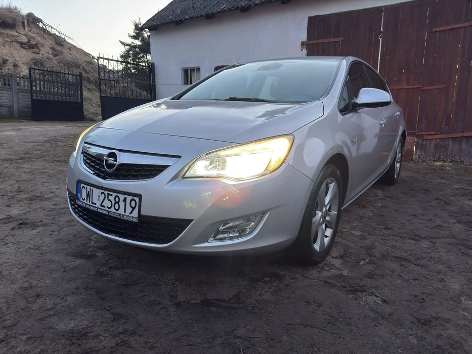 Opel Astra Opel Astra J 1.7 CDTI