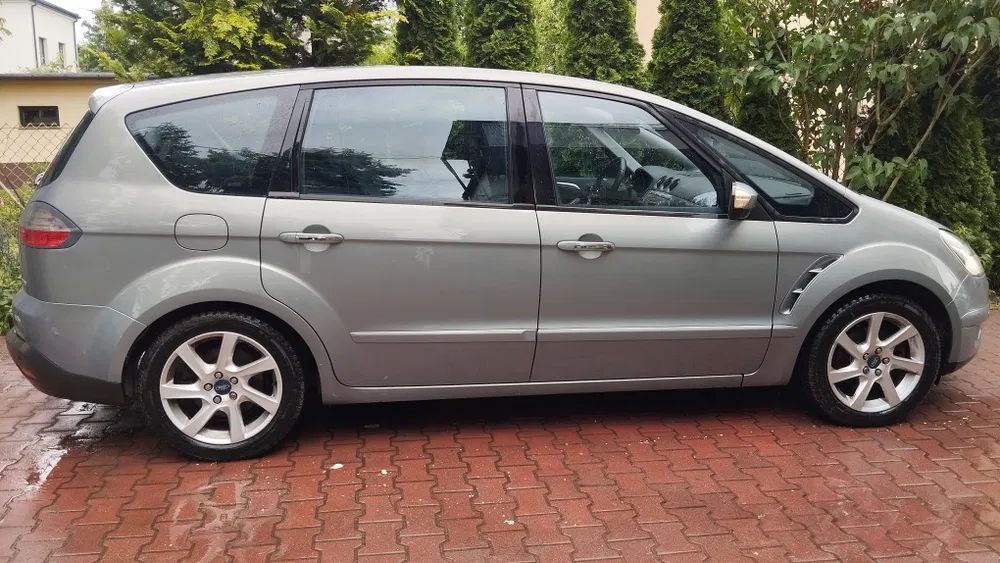 Ford S-Max Prywatnie - pewna historia bez wkładu stan całkowicie idealny.