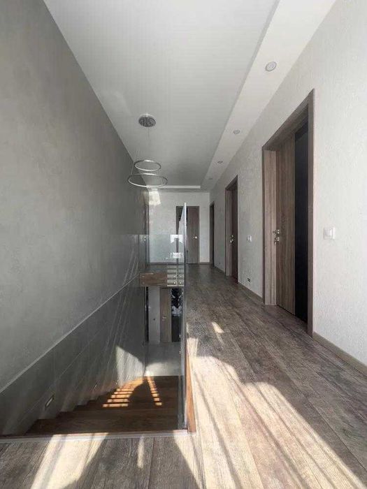 Продаж 4к квартири ДВОРІВНЕВА ПРЕМІУМ 165/148/17м² Дж.Вашингтона 349999$