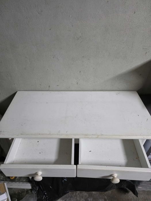 Secretária com 2 gavetas