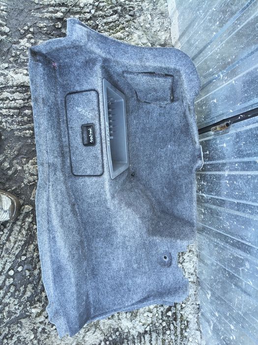 Boczek Bagażnika BMW E90 Sedan Zmieniarka Wysyłka