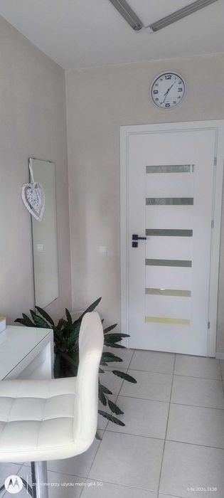 Sprzedam wyposażenie salonu plus bojler 80 l