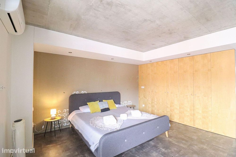 Apartamento Moderno em Aveiro com Terraço e Estacionamento — Glória E Vera Cruz, Aveiro