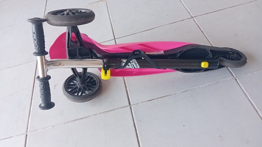 Trotineta de menina