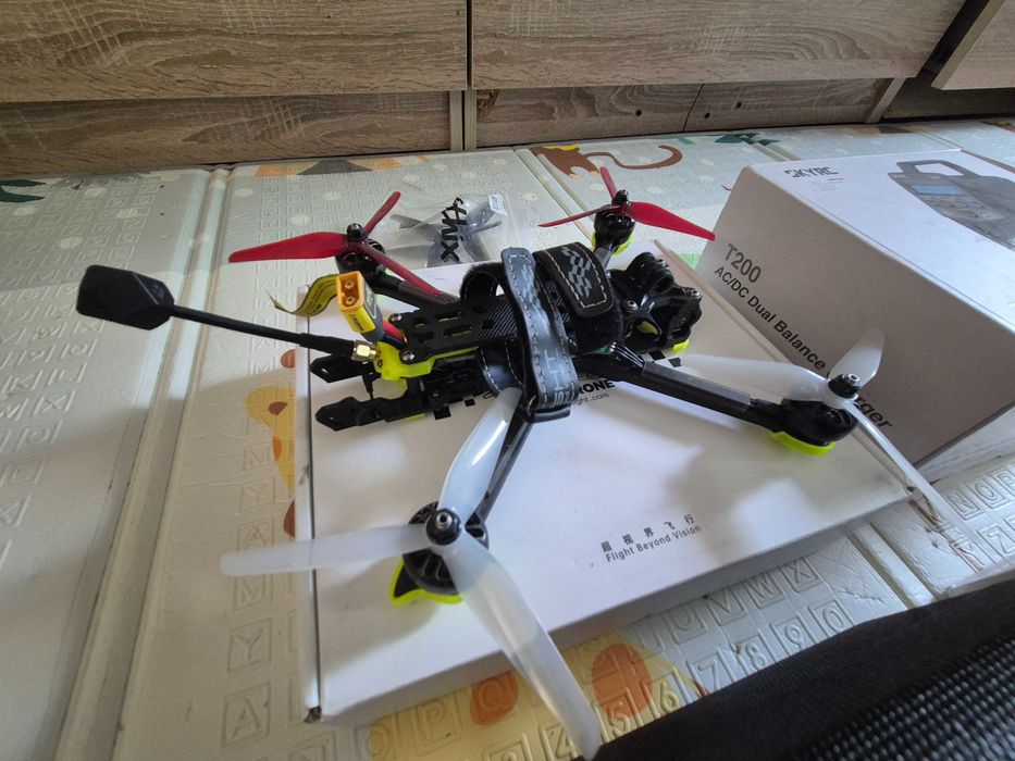Zestaw FPV - TX16S, gogle Skyzone Cobra X V4, quad iFlight Nazgul v3