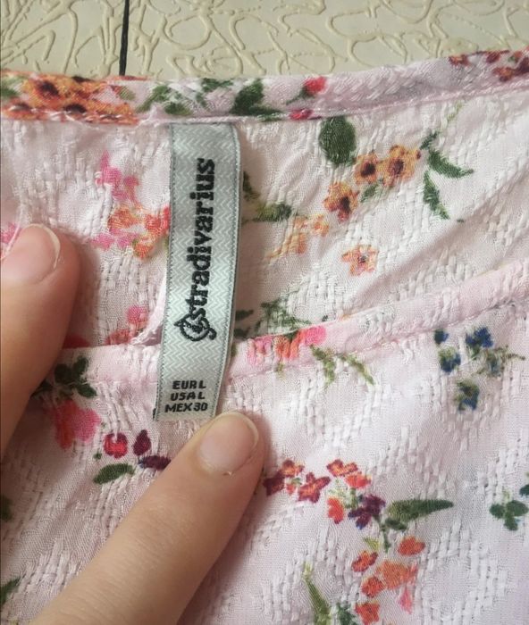 Bluzka z WISKOZY. fason oversize, luźniejsza /  STRADIVARIUS  / NOWA!