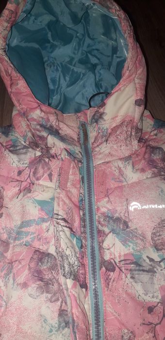 Продам куртка  для дівчинки Outventure