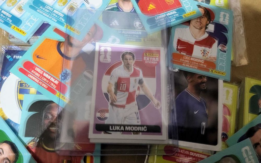 Vendo vários extra sticker panini 2026 originais