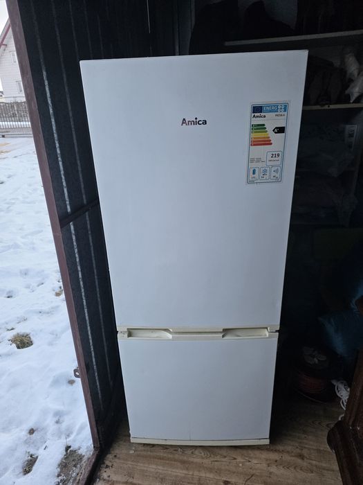 Lodówka Amica wysokosc 1.50