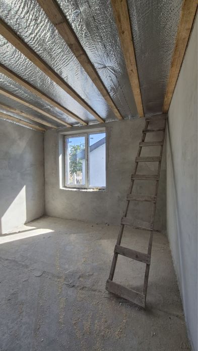 Продається будинок в центрі міста