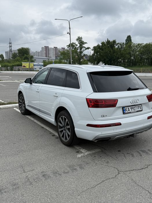 Audi Q7 premium plus