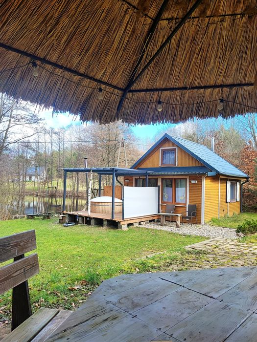 Domek z Jacuzzi Dębowy, Kaszuby wakacje staw, kominek, balia, nocleg