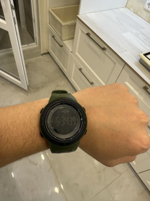 Чоловічий тактичний спортивний годинник з підсвіткою