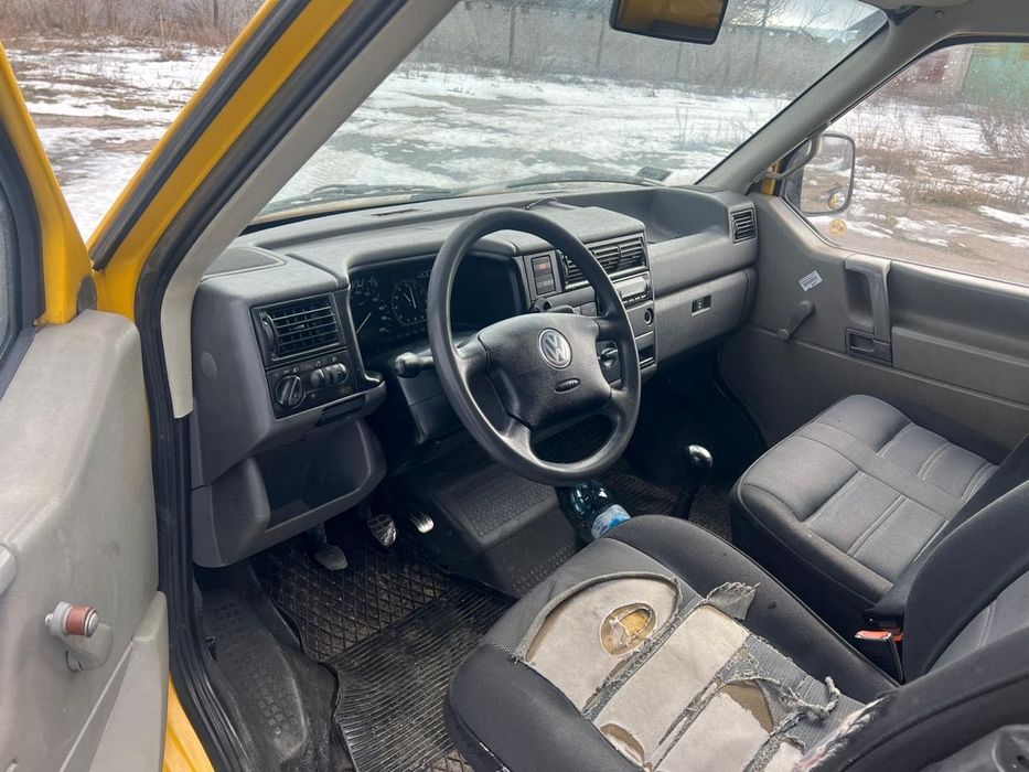 Свіжопригнаний Грузовий т4 1.9 дизель 1998 рік