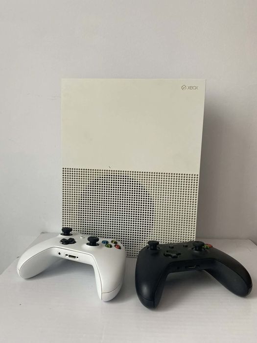 Продам консоль XBOX