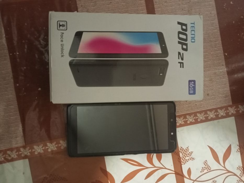 Продам телефон техно 2 f