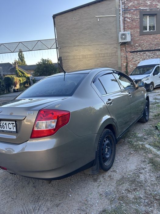 Продам Chery  E5 2013