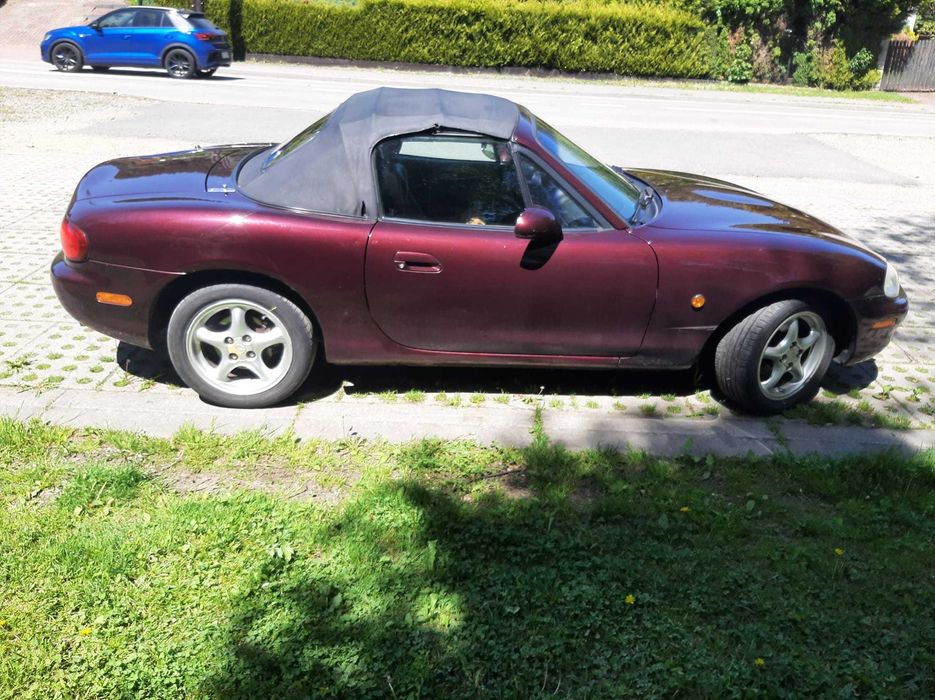 Mazda "Miata" MX5 2000 r. Nardi Torino