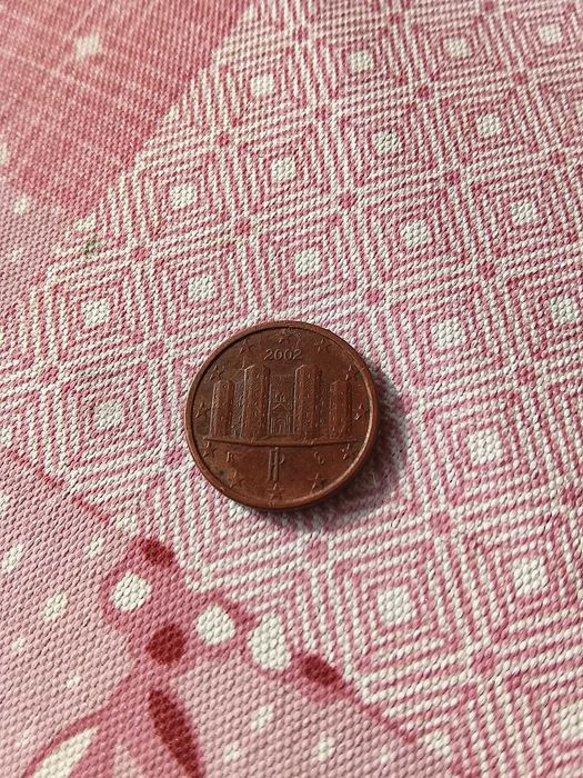 Set moedas 2002 Itália mais oferta de moeda do mesmo ano com erro.