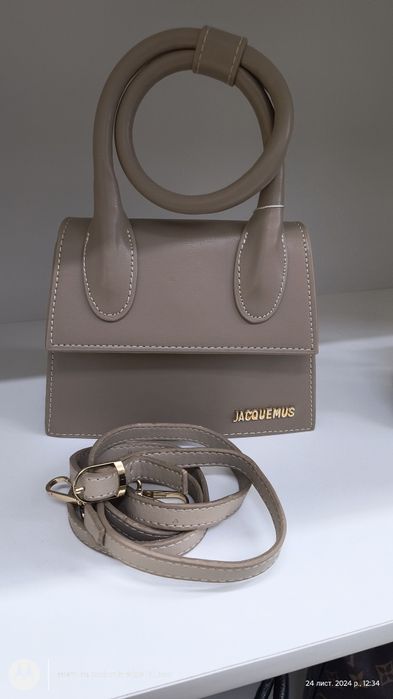 Стильна жіноча сумочка