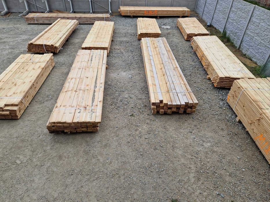 Drewno konstrukcyjne C24 / Więźba dachowa / podbitka / łata