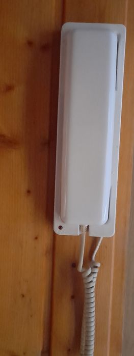 Продам  рабочую трубку для домофона