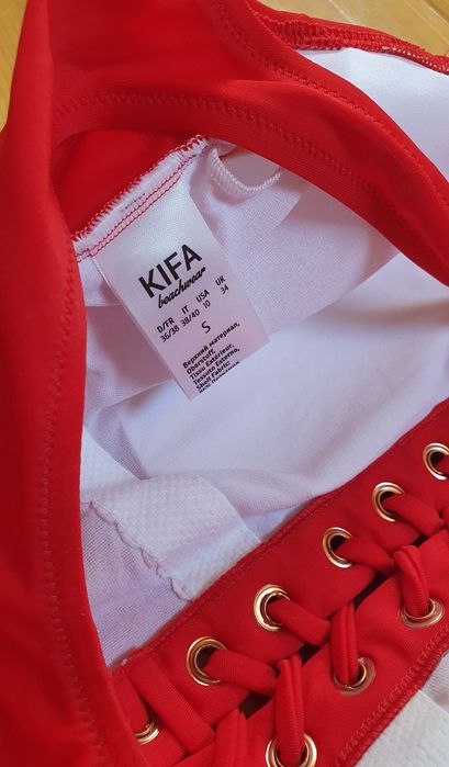 Красный купальник слитный, червоний купальник