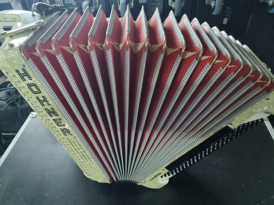 Akordeon Hohner Champion 120 Basów + Oryginalny Futerał | Stan Dobry