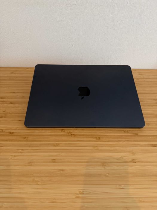 MacBook Air M2 13.6" - 512GB SSD - Midnight + Magic Mouse