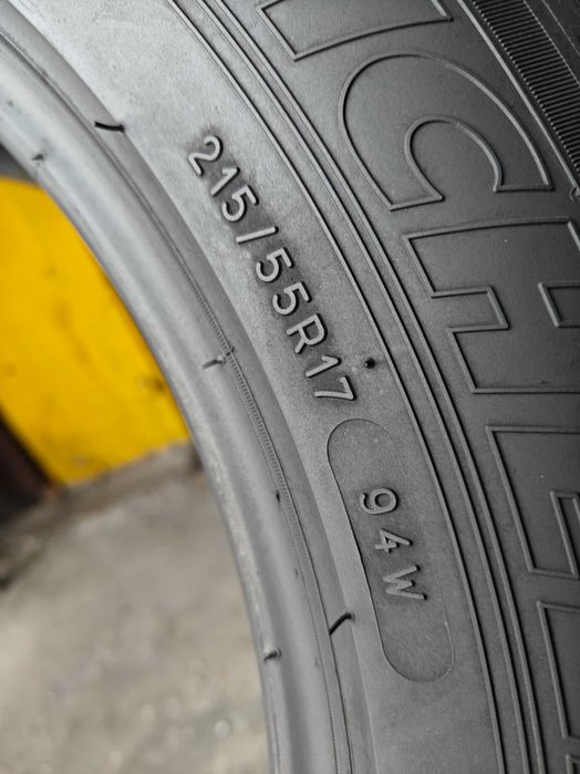 1шт R17 215 55 шина літня Michelin Primacy 3 гарний стан