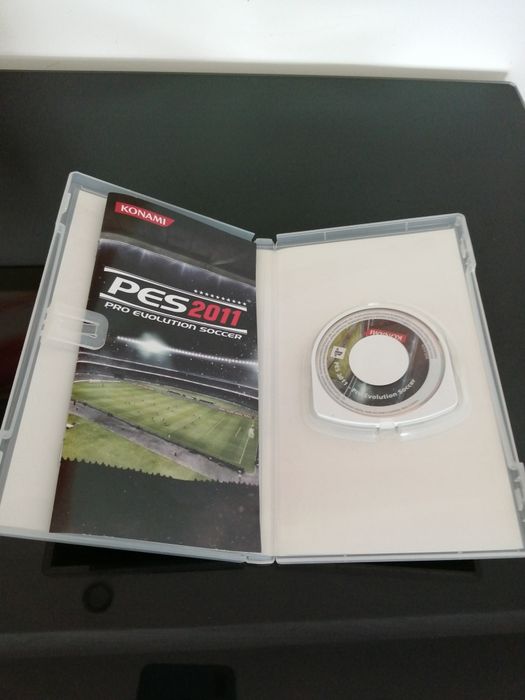 PES 2011, psp portátil