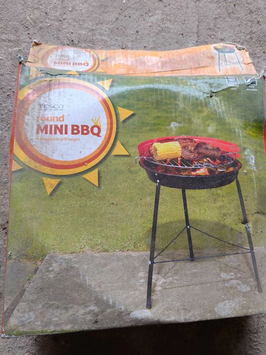 Grill okrągły 30cm na nogach NOWY