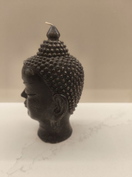 Vela Buda da marca Manulena
