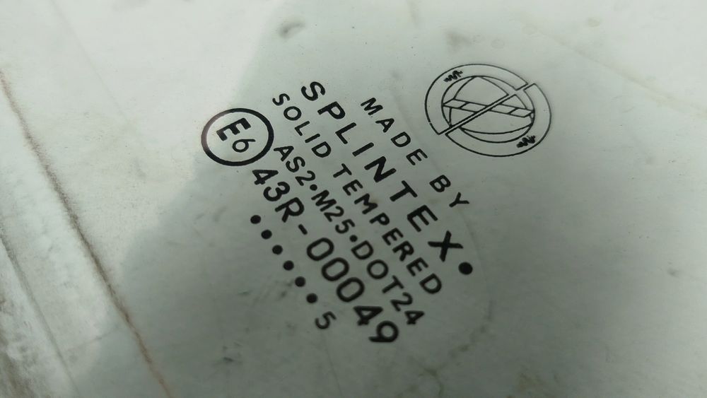 Vidro porta frente esquerda LANCIA Musa (350_)