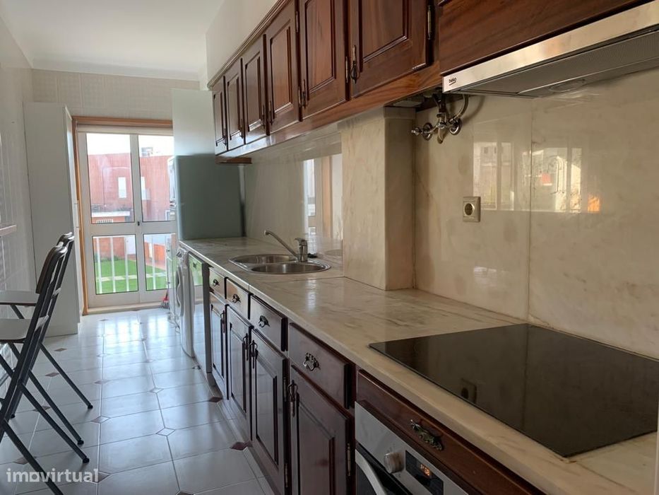 Apartamento T3 mobilado em Ofir - cond. com piscina
