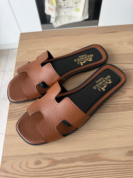 Klapki       40