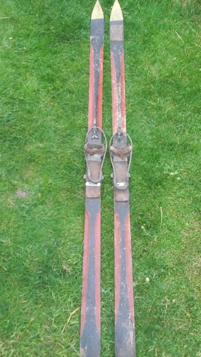 Przedwojenne  Narty - drewniane