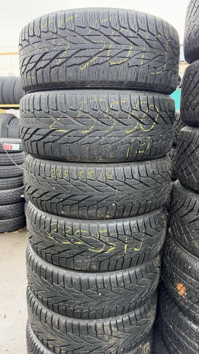 235/55/19 Nokian Hakkapeliitta R 2