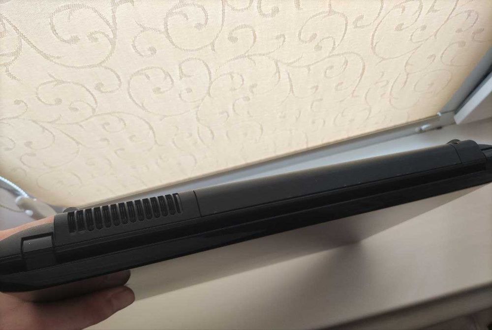 Ноутбук Samsung R522