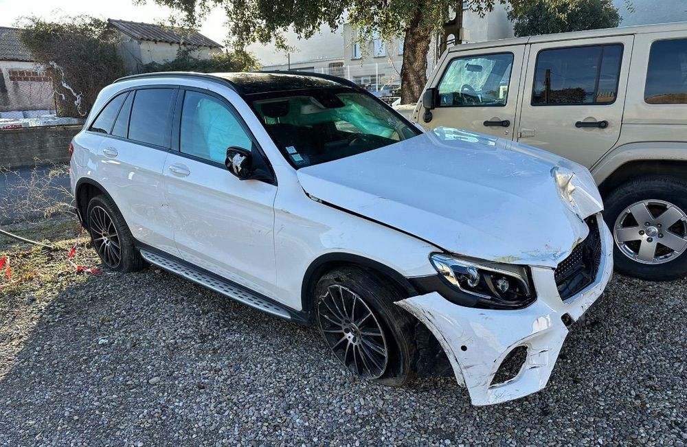 Mercedes-Benz GLC 250d 204km pakiet amg uszkodzony import