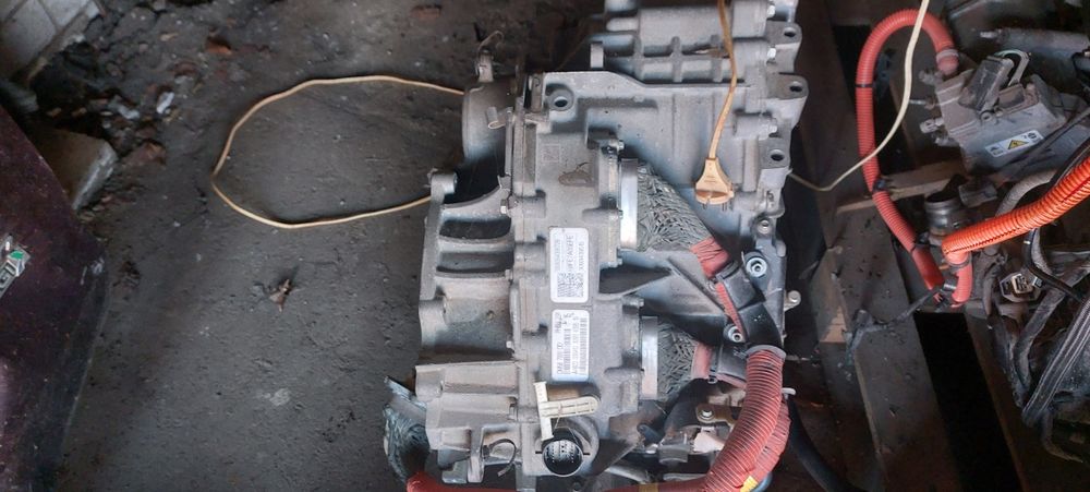 Продам мотор и коробку на Ford Fusion 13 года  обём 2 литра